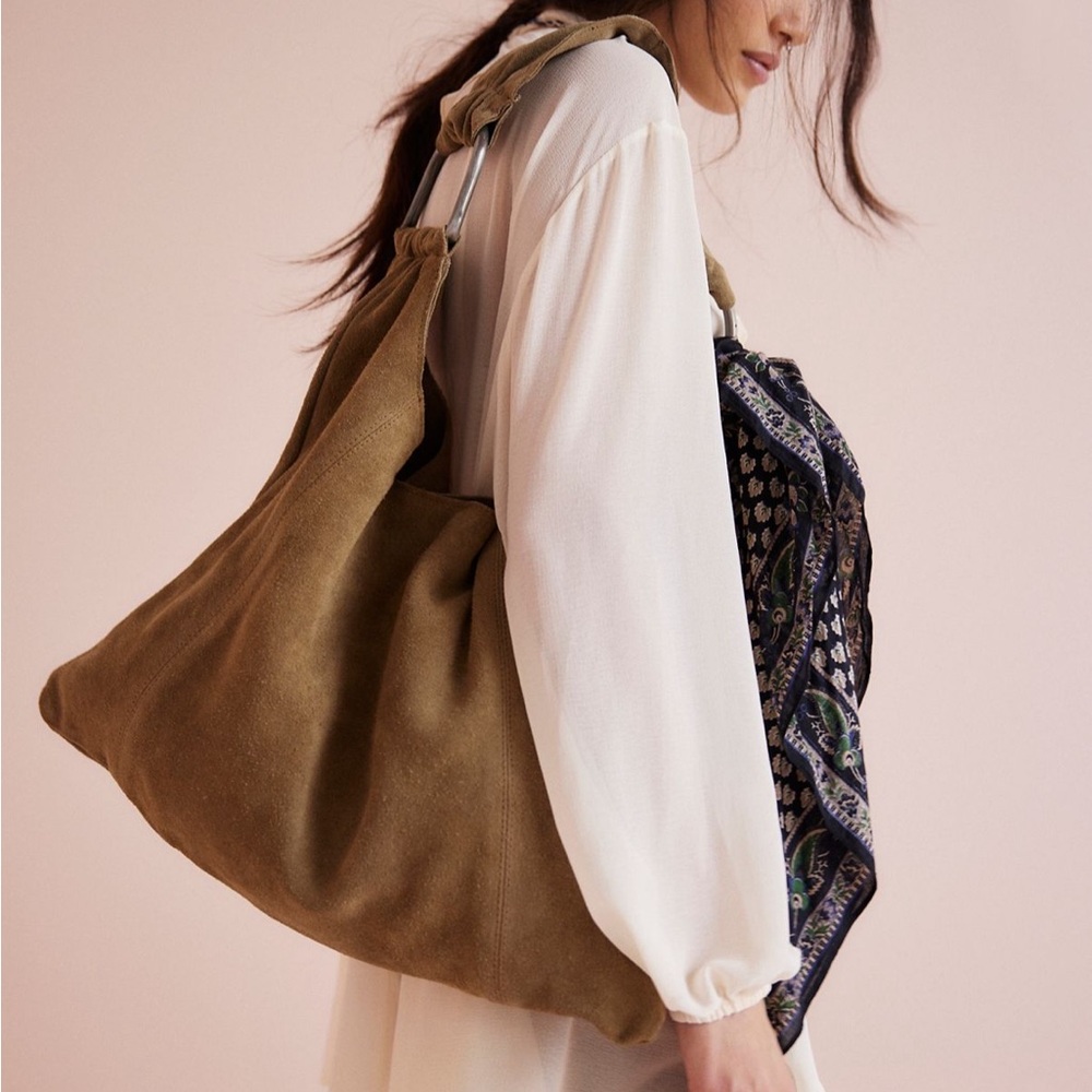 SLOUCHY SUEDE TOTE